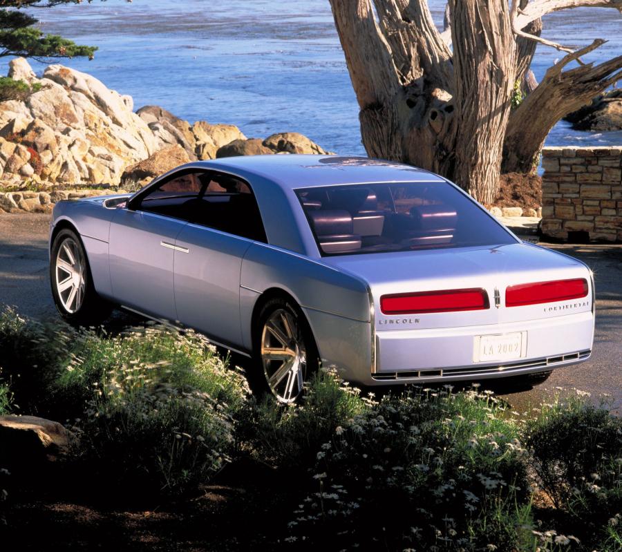  Lincoln Continental Concept 2002 года  (фото 28 из 36)